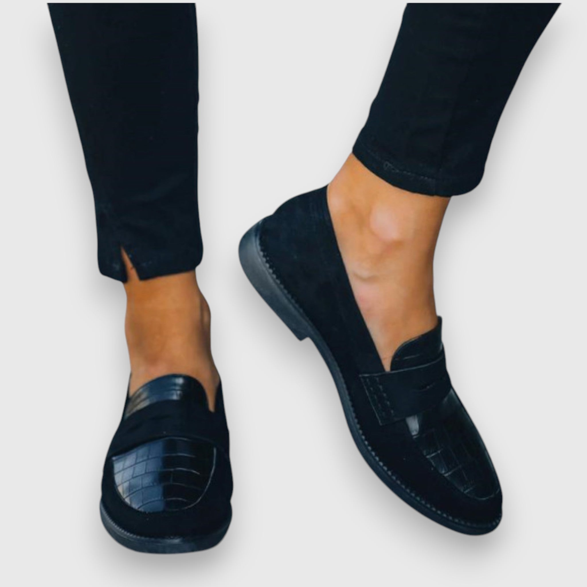 Women's Slip-On Loafers with Cushioned Insole and Soft Lining