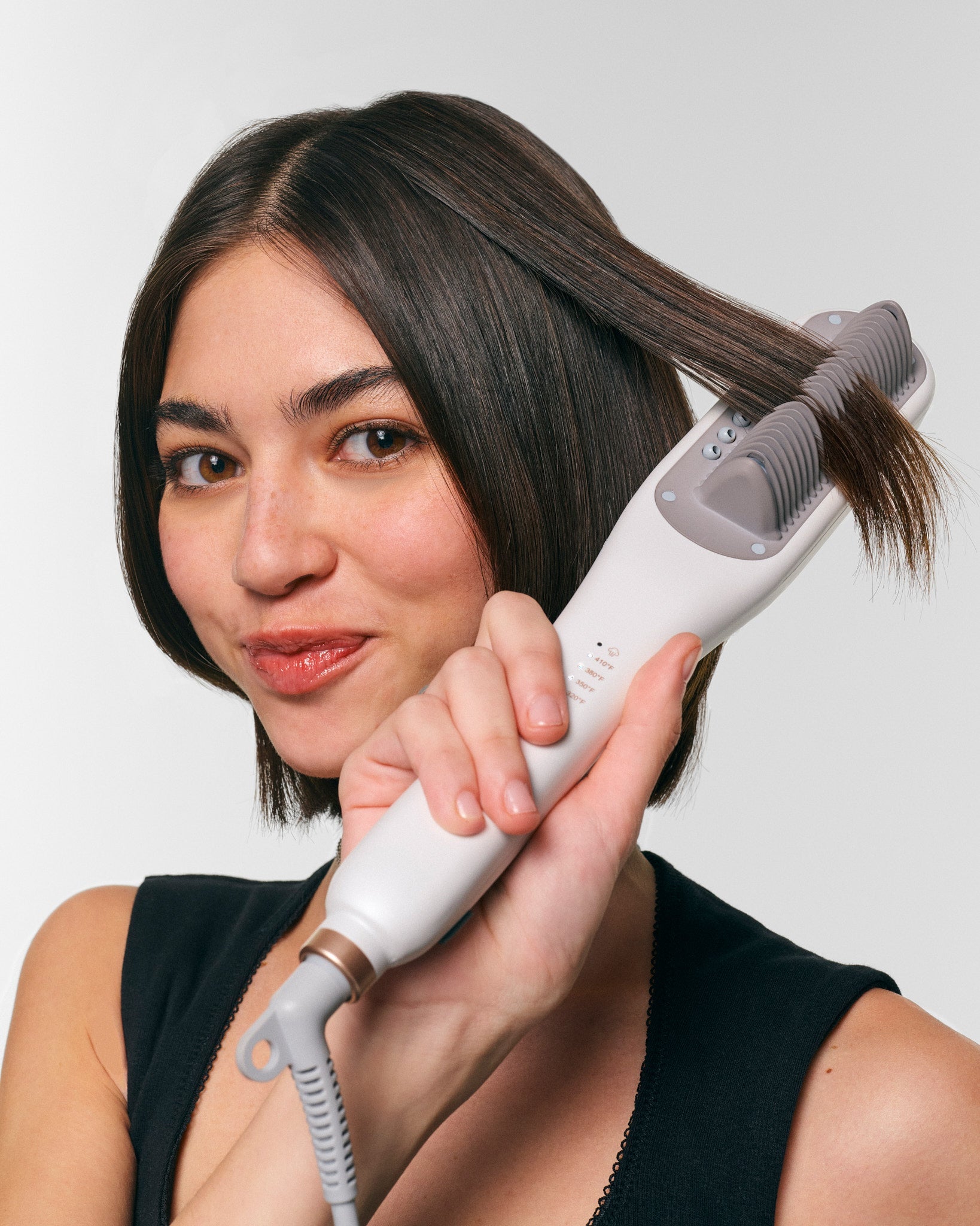 Steam Hair Straightening Brush with Ionic Technology and Ceramic Plates, Auto Shut-Off