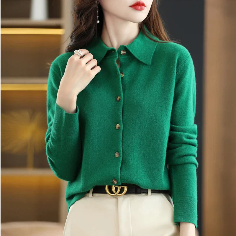 Cashmere Blend Button-Up Sweater with Tailored Fit and Structured Collar