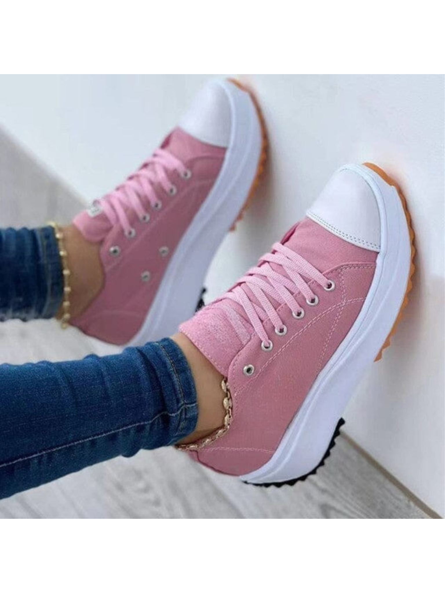 Orthopedic Walking Sneakers for Women with Arch Support and Shock-Absorbing Sole