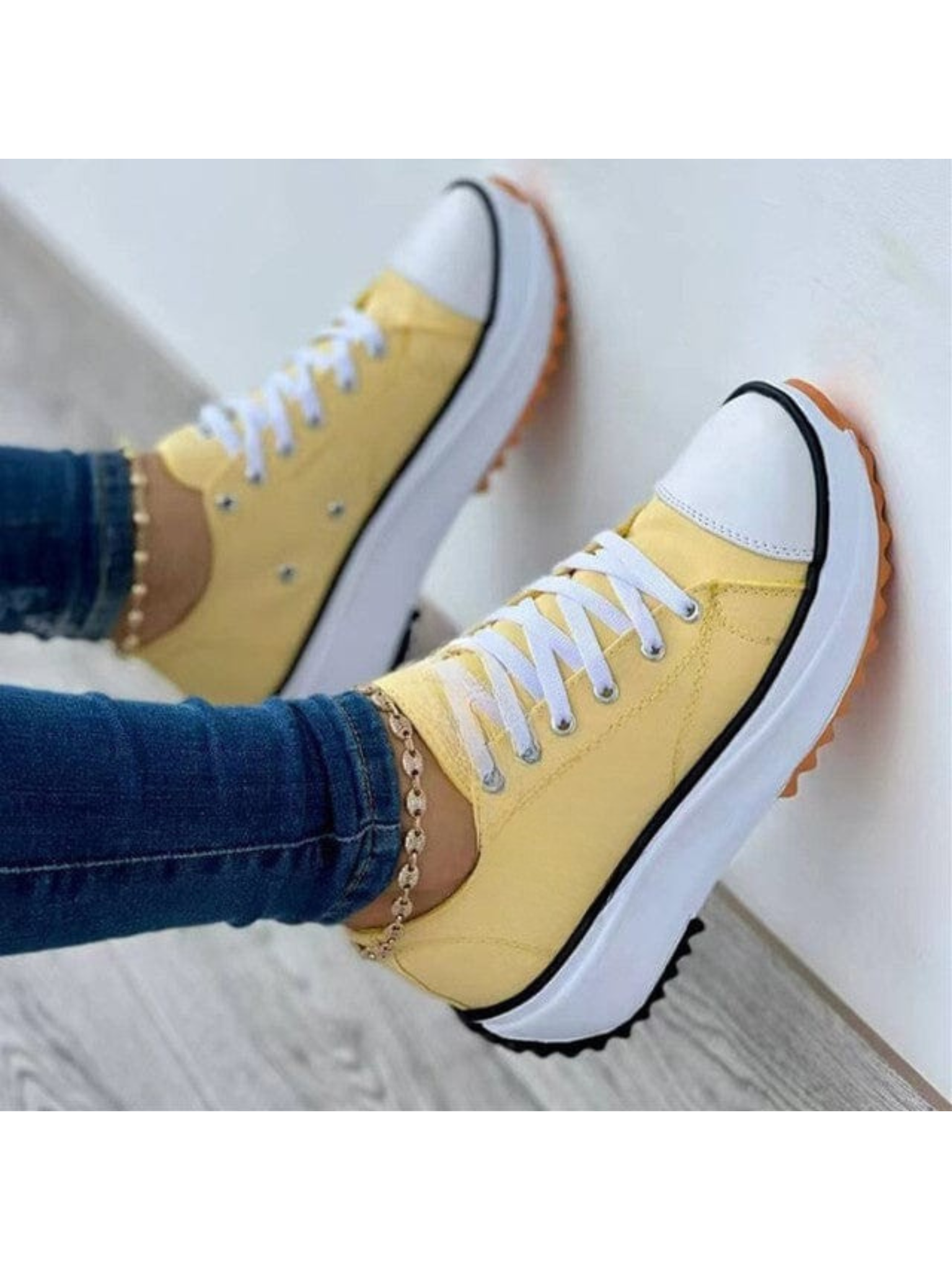 Orthopedic Walking Sneakers for Women with Arch Support and Shock-Absorbing Sole