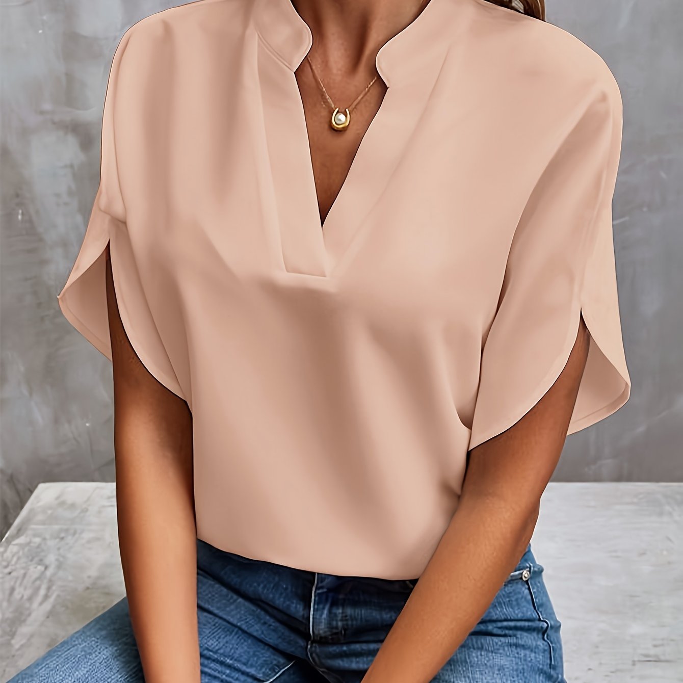 Breathable Linen Blouse with Tulip Sleeves and Notch Neckline