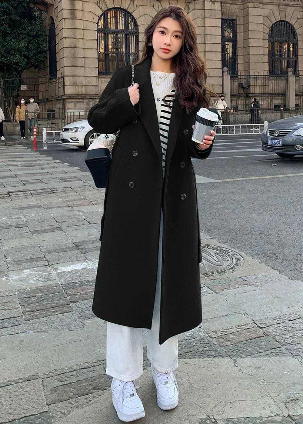 Women's Wool Winter Coat with Reinforced Seams and Flattering Silhouette