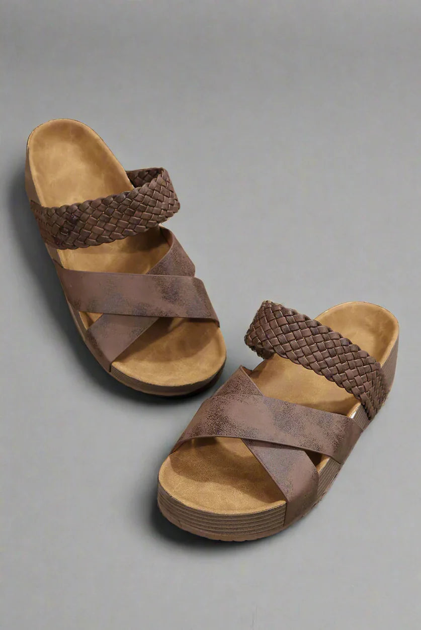 Cushioned Orthopedic Sandals with Ergonomic Sole and Breathable Design